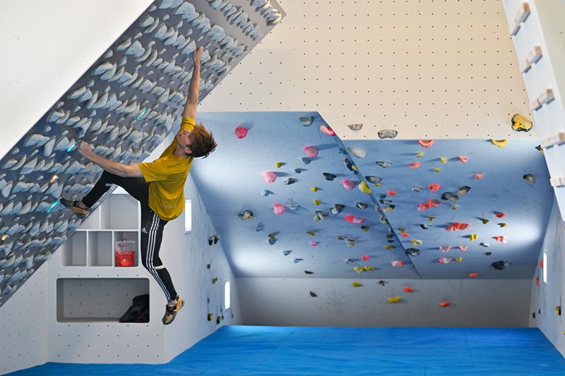 Bouldering Induction at Beacon Climbing Centre, Caernarfon, North Wales Bouldering Induction at Beacon Climbing Centre, Caernarfon, North Wales